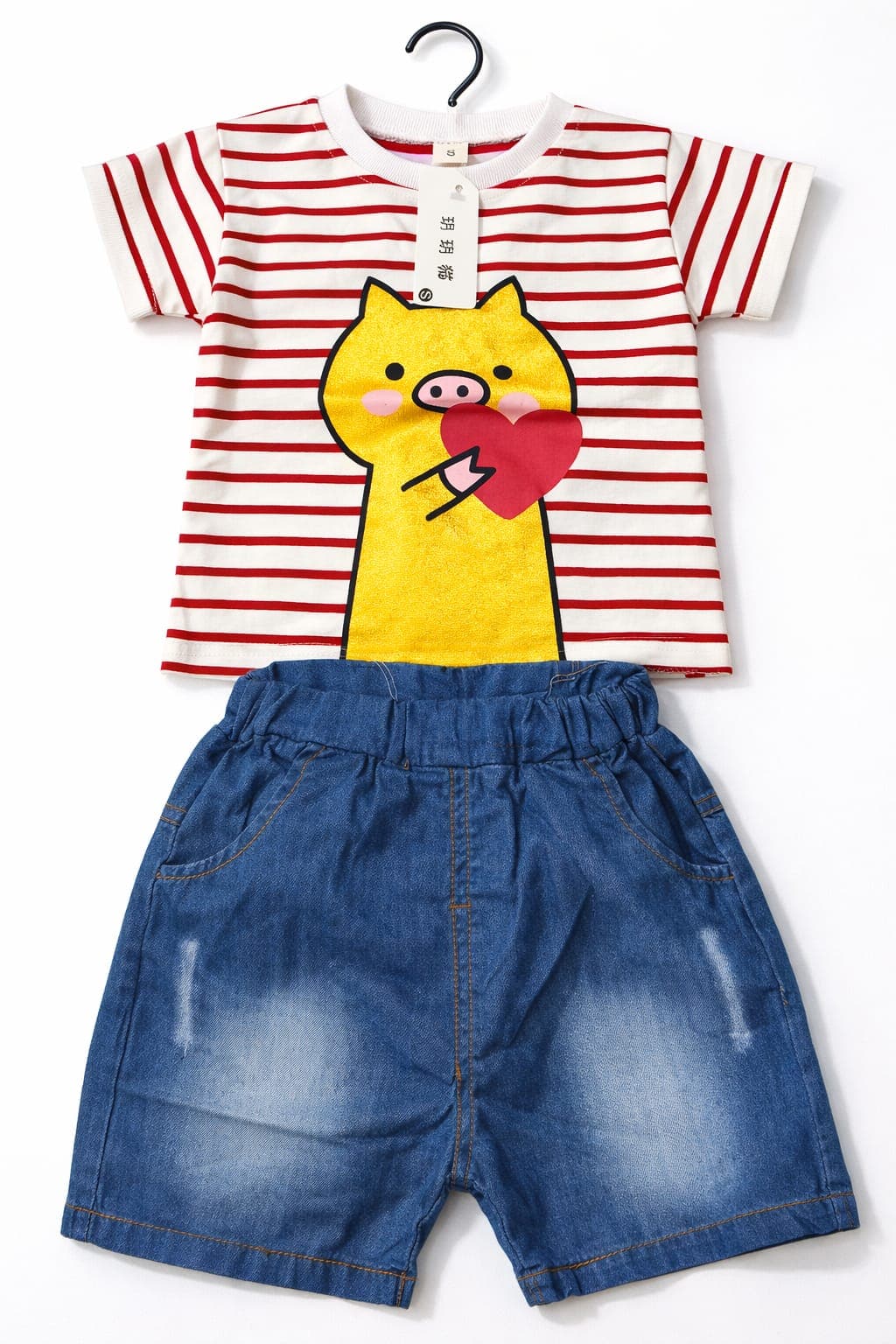 TShirt With Jeans & Teddy Bag - Image 2