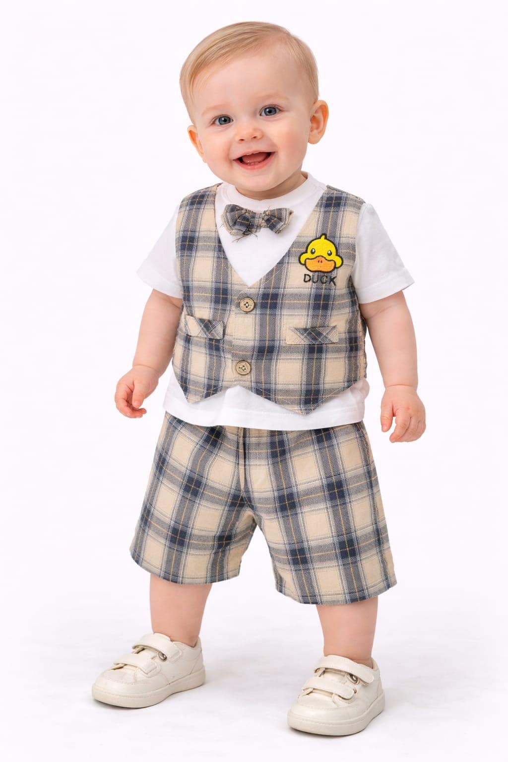 Giftset Waistcoat Style Tshirt With Pant & Soft Ball 21 Inch - Image 3